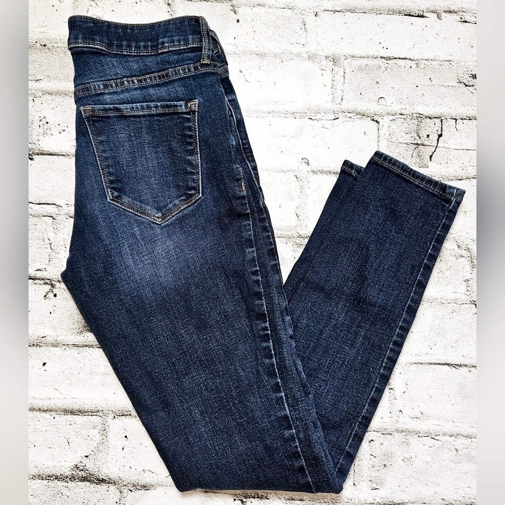Old Navy Rockstar Dark Wash Skinny Jeans Long Stretch Denim Pants